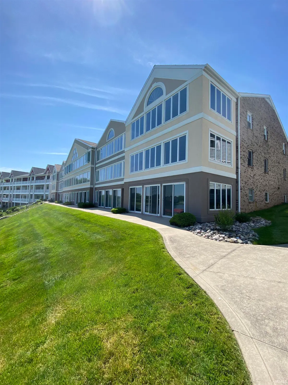 8986 E Hatchery Road #11, Syracuse, IN 46567 - #1