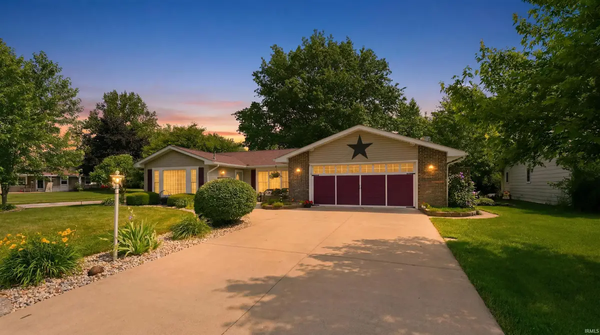 601 W Columbia Parkway, Columbia City, IN 46725 - #1