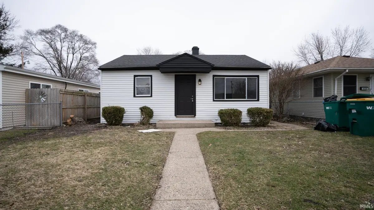 918 SW Dale Street, Mishawaka, IN 46544 - #1