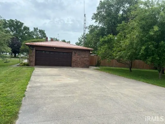 129 N Kirkwood Avenue, Fowlerton, IN 46930 - #2
