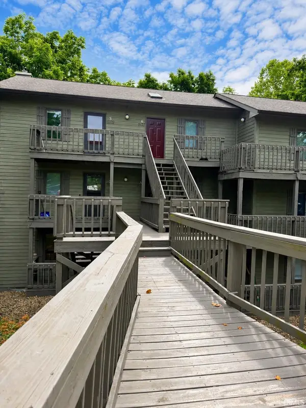 9117 S Pointe Retreat Drive #5, Bloomington, IN 47401