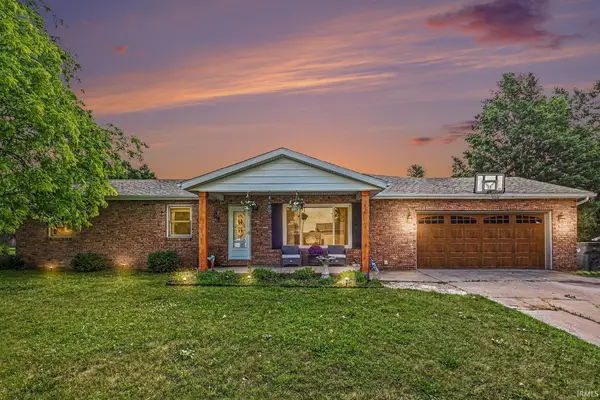 518 Sunset Lane, Middlebury, IN 46540