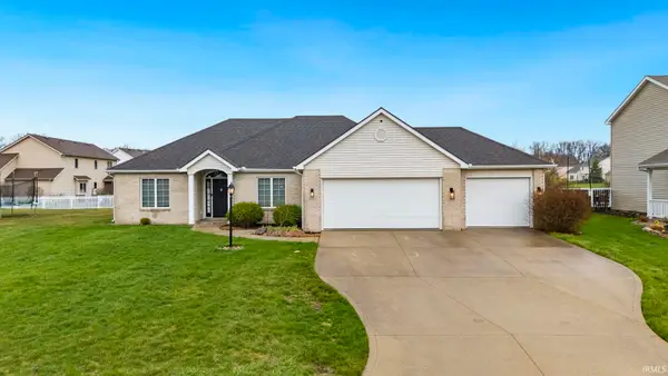 4611 Dupont Oaks Place, Fort Wayne, IN 46845