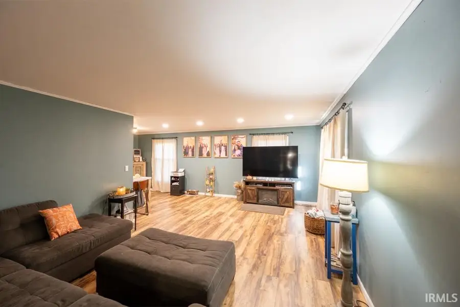 356 W Sandy Knoll Lane, Petersburg, IN 47567 - #2