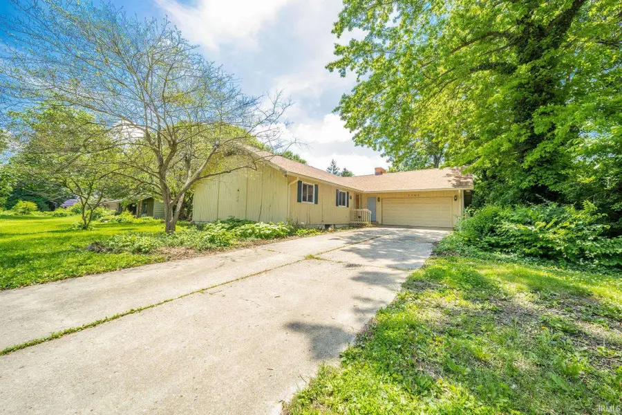 2707 W Woodbridge Drive, Muncie, IN 47304 - #2