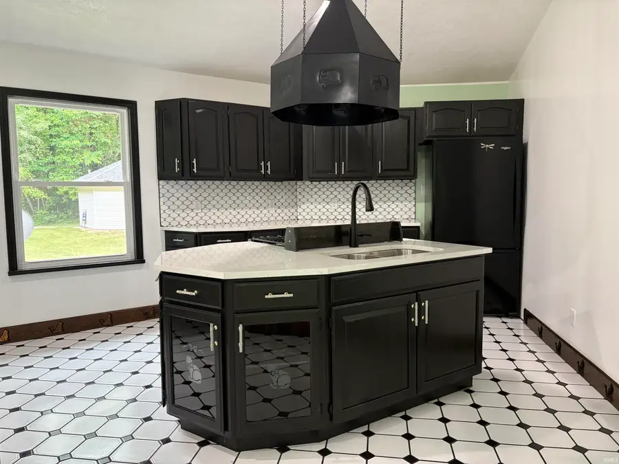 8492 N 1050 E Road, Walkerton, IN 46574 - #3