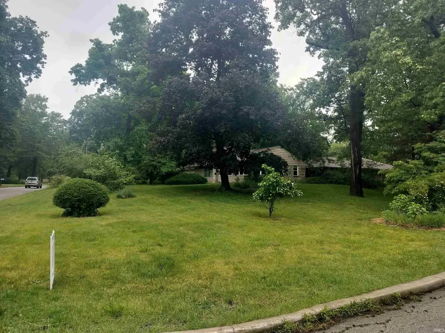 906 White Oak Drive, South Bend, IN 46617 - #3