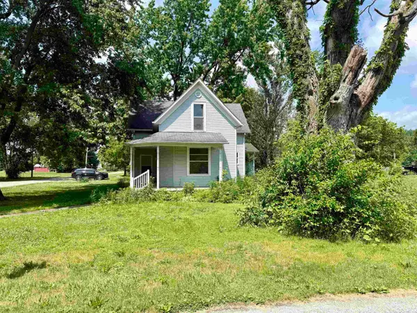 210 W Lake Street, Laketon, IN 46943