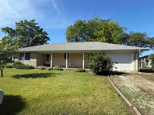 608 E Terrace Drive, Winamac, IN 46996