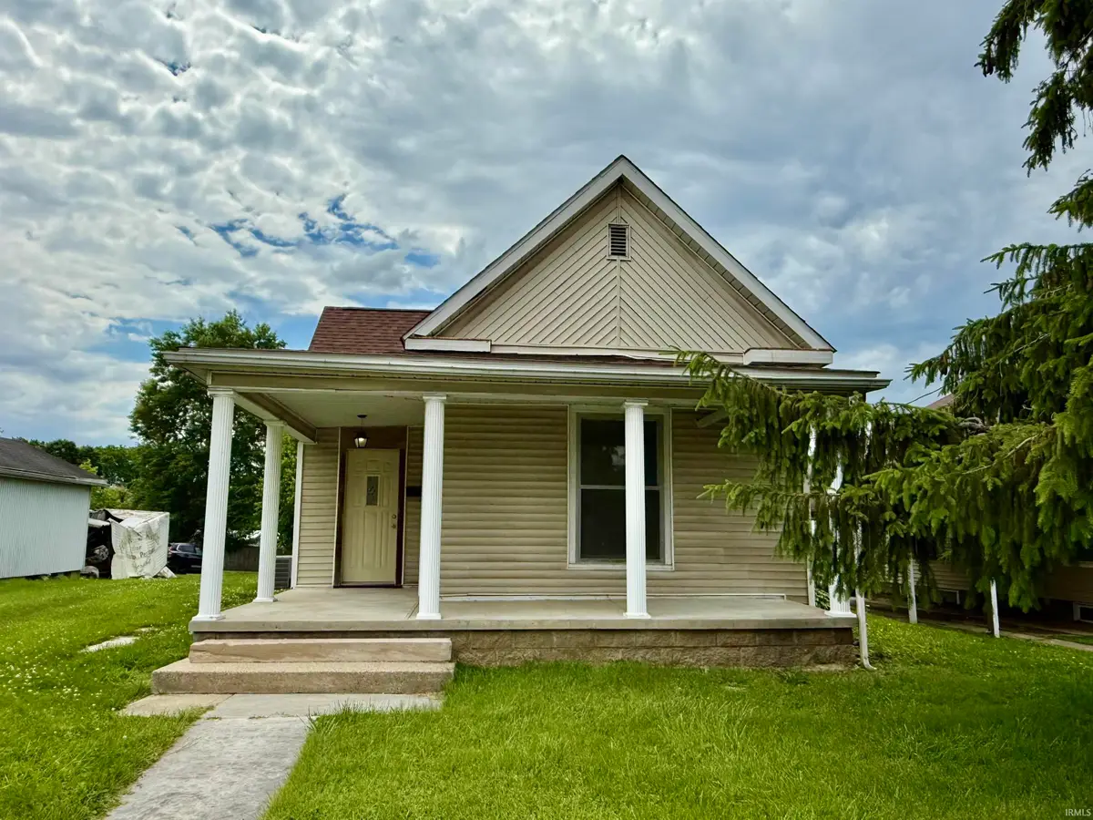 921 Lincoln Avenue, Bedford, IN 47421 - #1