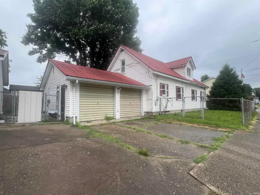 602 Maple Street, Lawrenceville, IL 62439 - #2