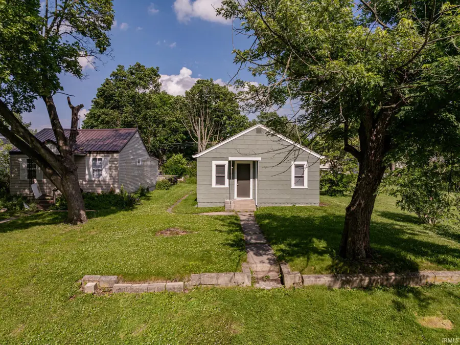 2104 S Biltmore Ave, Muncie, IN 47302 - #2