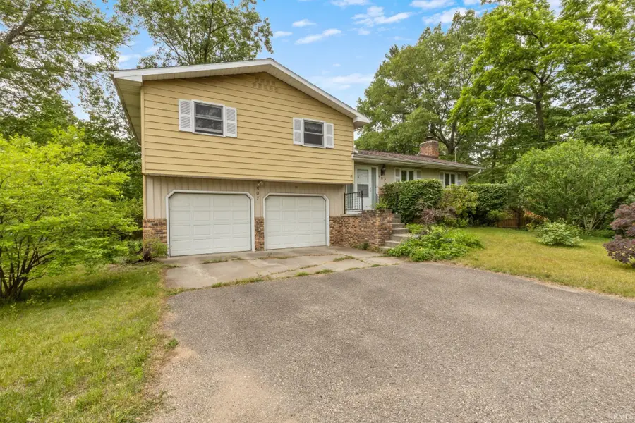 507 N Division Street, Bristol, IN 46507 - #3