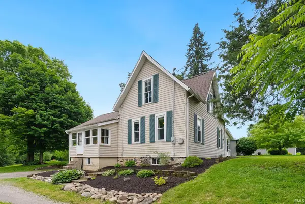 1054 N Seminary Street, Roanoke, IN 46783