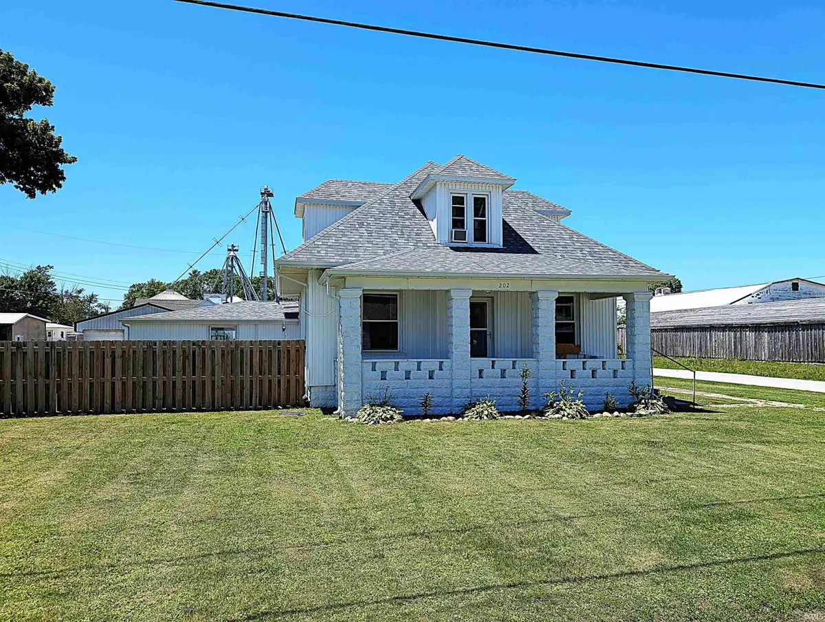202 S Burke Street, Wolcott, IN 47995 - #1