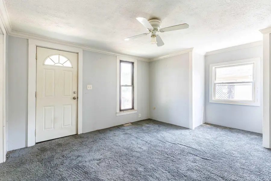 126 E Whitley Street, Churubusco, IN 46723 - #3