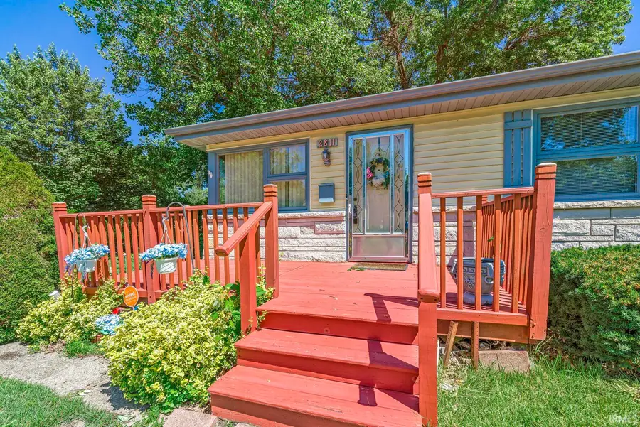 2811 Fredrickson Street, South Bend, IN 46628 - #2