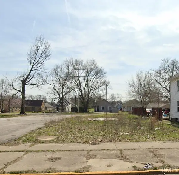 1929 Locust Street, Terre Haute, IN 47807