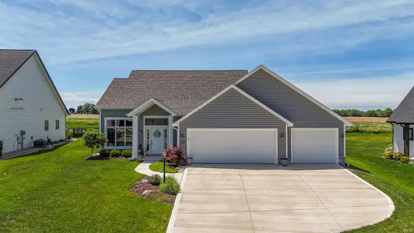 722 Waxwing Court, Roanoke, IN 46783