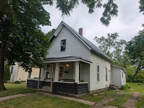 1028 W Garfield Avenue, Elkhart, IN 46516