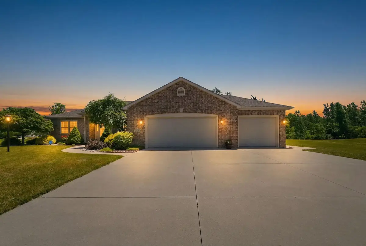 103 Mactavish Court, Angola, IN 46703 - #1