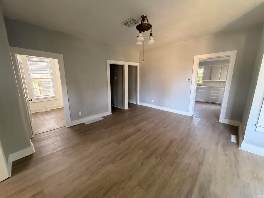 420 W Pontiac Street, Fort Wayne, IN 46807 - #2
