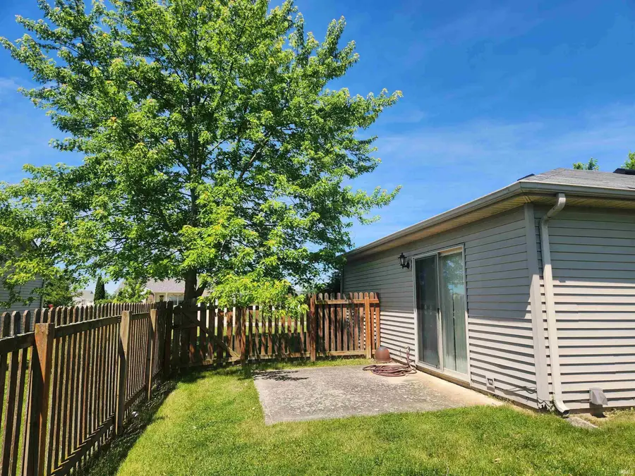 832 N Thresher Run, Churubusco, IN 46723 - #3