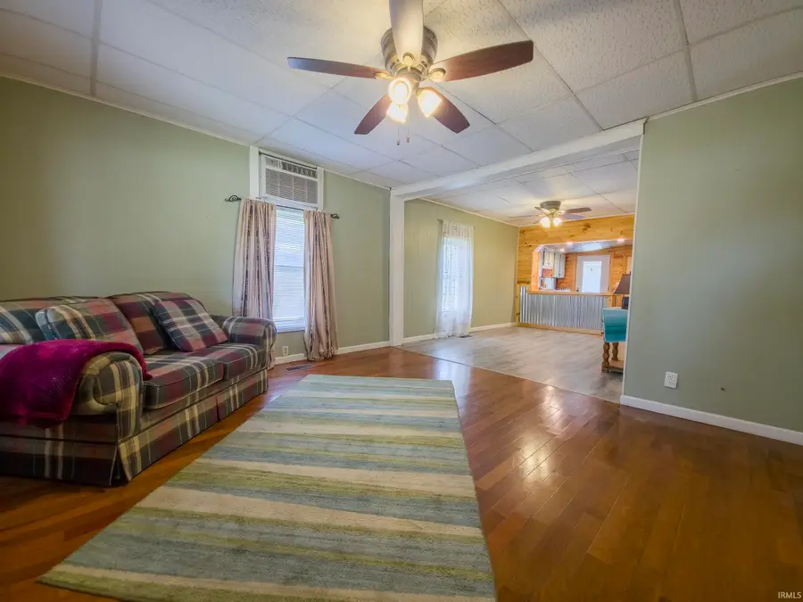 431 W 6th Street, Mount Carmel, IL 62863 - #2