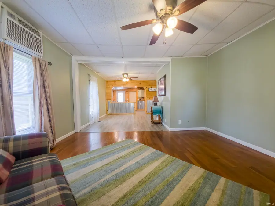 431 W 6th Street, Mount Carmel, IL 62863 - #3