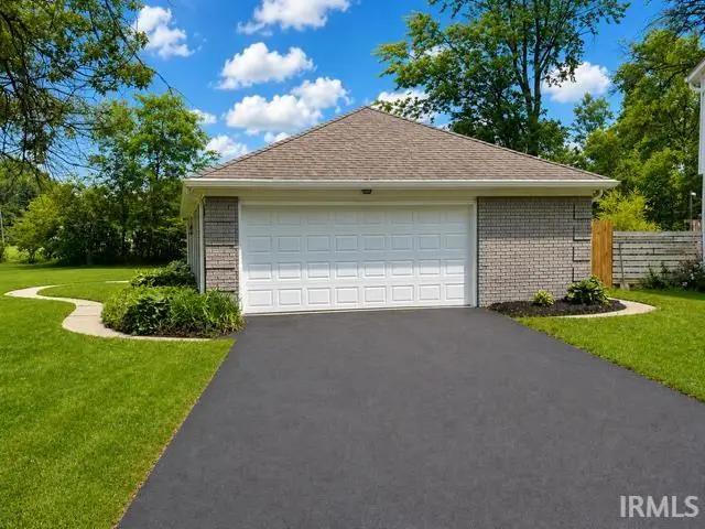 1406 N Lincolnshire Boulevard, Marion, IN 46952 - #3