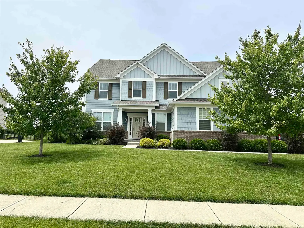 8752 Windpointe Pass, Zionsville, IN 46077 - #1
