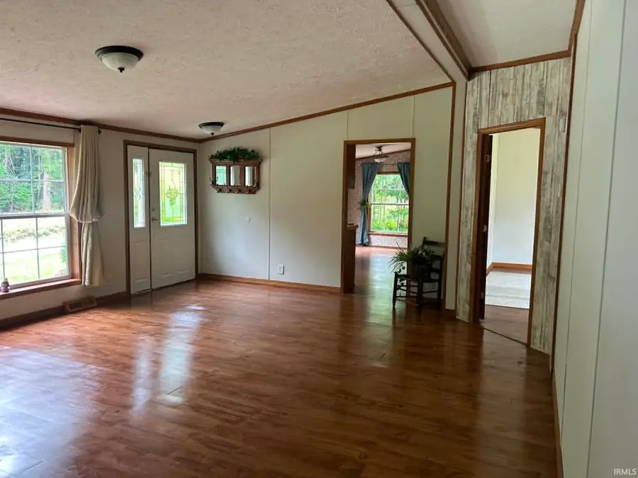 4909 W County Rd 1375 S Road, Jasonville, IN 47438 - #2