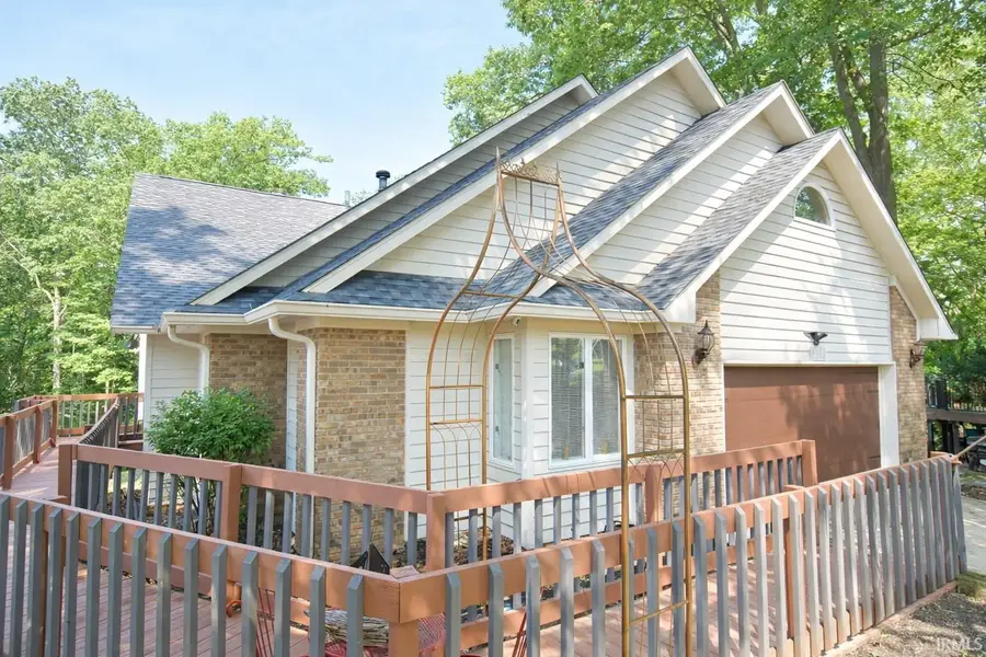 9392 S Harbour Pointe Drive, Bloomington, IN 47401 - #2