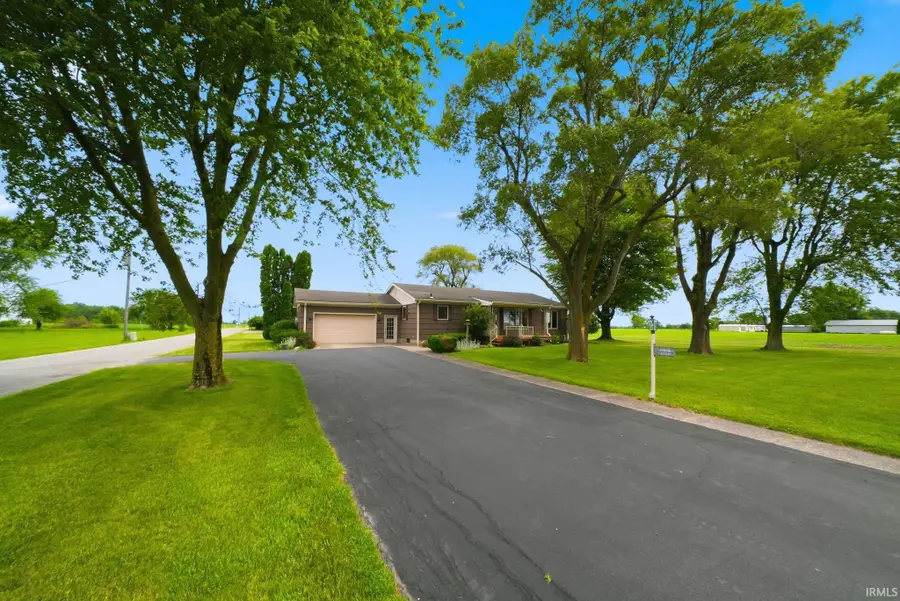 3724 W Yoder Road, Yoder, IN 46798 - #2