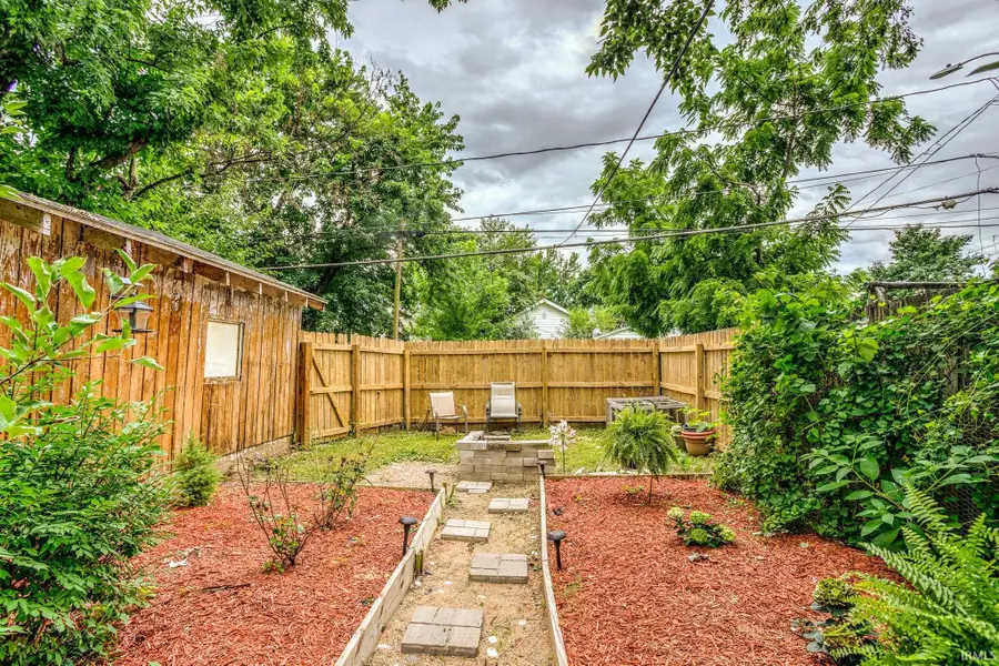 1411 E Sycamore Street, Evansville, IN 47714 - #2