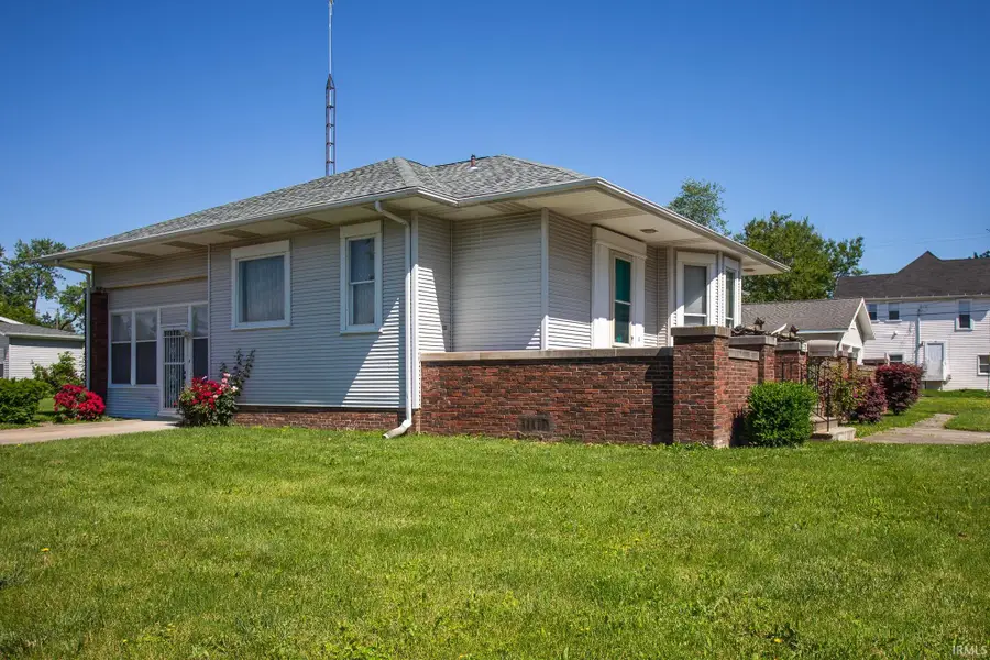 328 S Oak Street, Bluffton, IN 46714 - #2