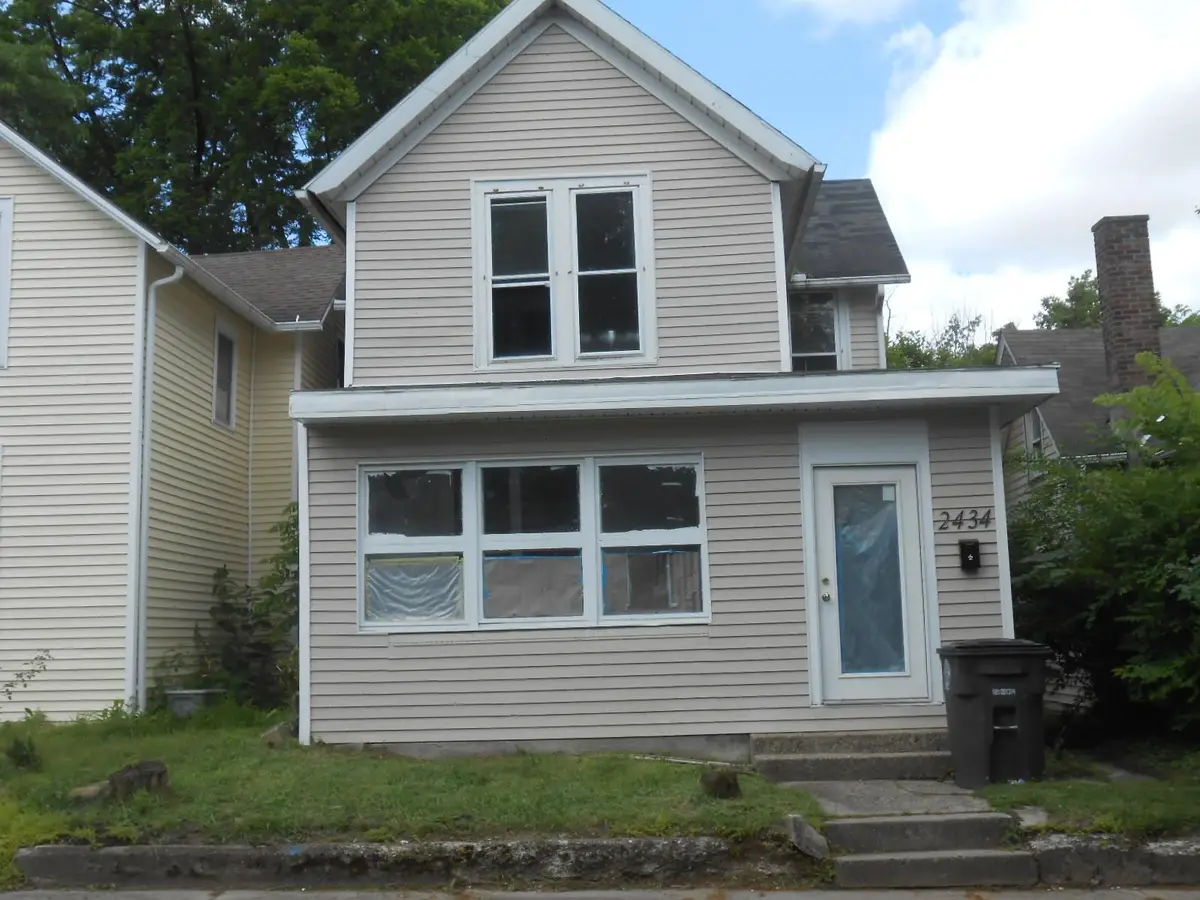 2434 Thompson Avenue, Fort Wayne, IN 46807 - #1