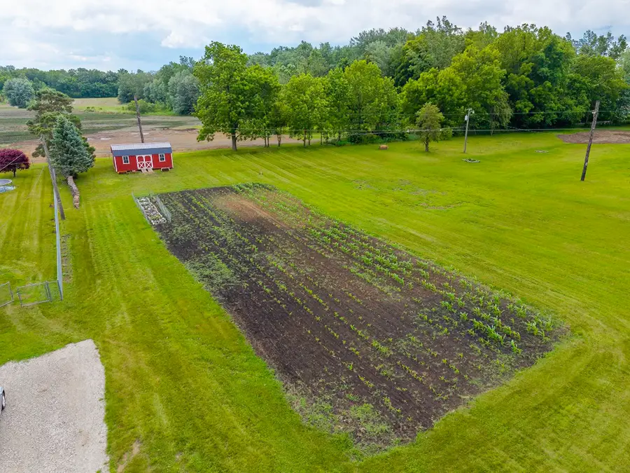 1301 S Lee Street, Garrett, IN 46738 - #2