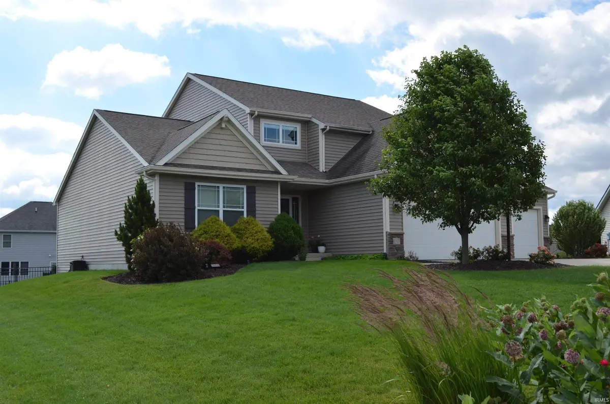 9319 Twin Leaf Court, Roanoke, IN 46783 - #1