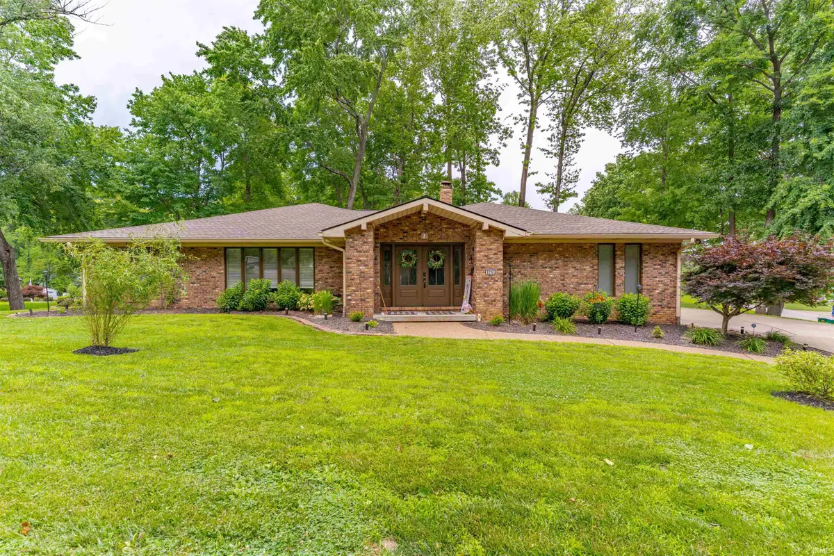 8216 Berry Drive, Evansville, IN 47710 - #1