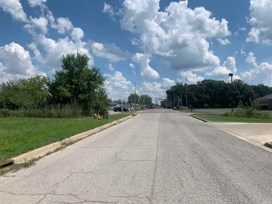 2 W Fisher Street Extension, Monticello, IN 47960 - #2