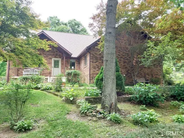 5260 S 650 W., Huntingburg, IN 47542