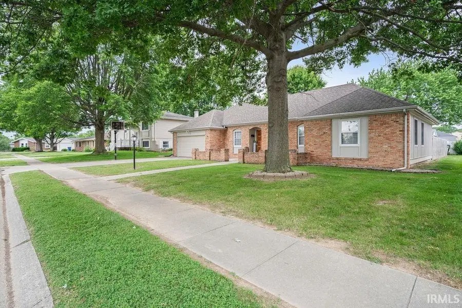 1311 W Roberts Avenue, Marion, IN 46952 - #3