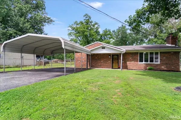 77 Morrow Lane, Boonville, IN 47601