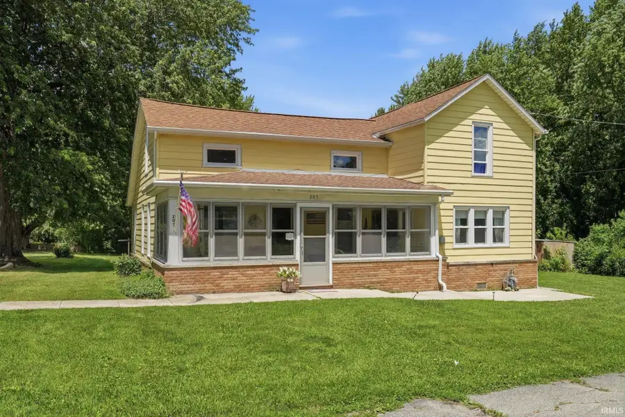 205 E Spring Street, Etna Green, IN 46524 - #2