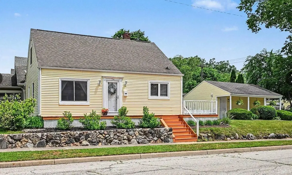 714 Benton Street, Mishawaka, IN 46545 - #1