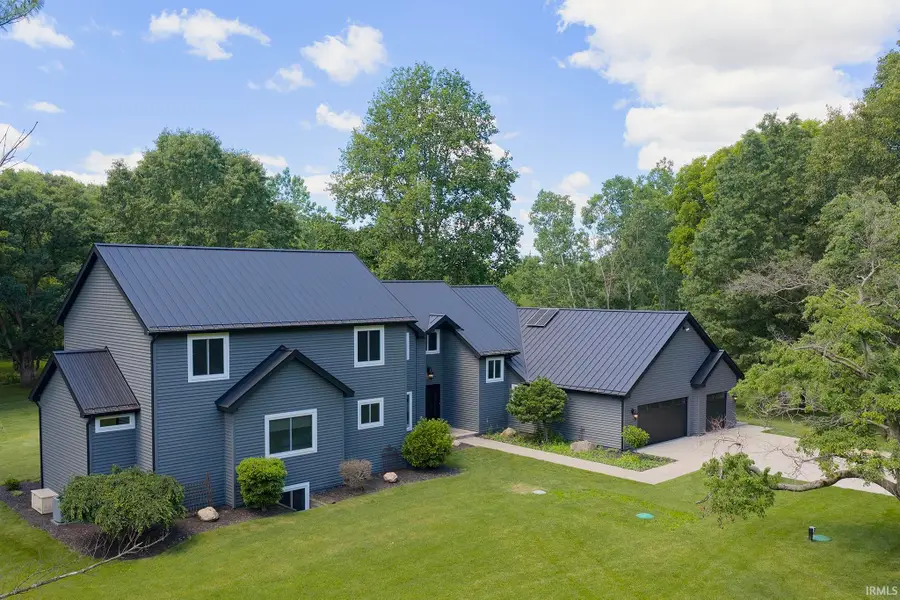 54725 County Road 33, Middlebury, IN 46540 - #2