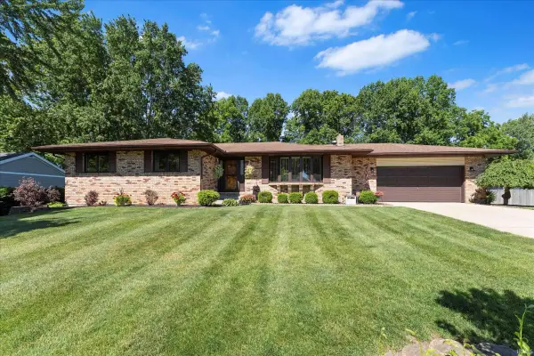 53097 Old Farm Road, Elkhart, IN 46514