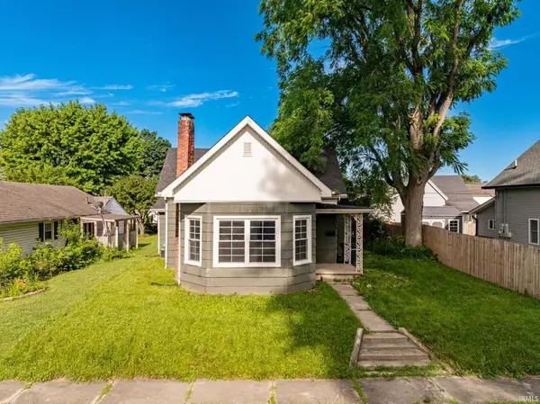 806 S 17th Street, Elwood, IN 46036