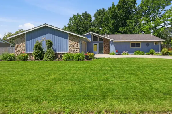 5401 N Moore Road, Muncie, IN 47304